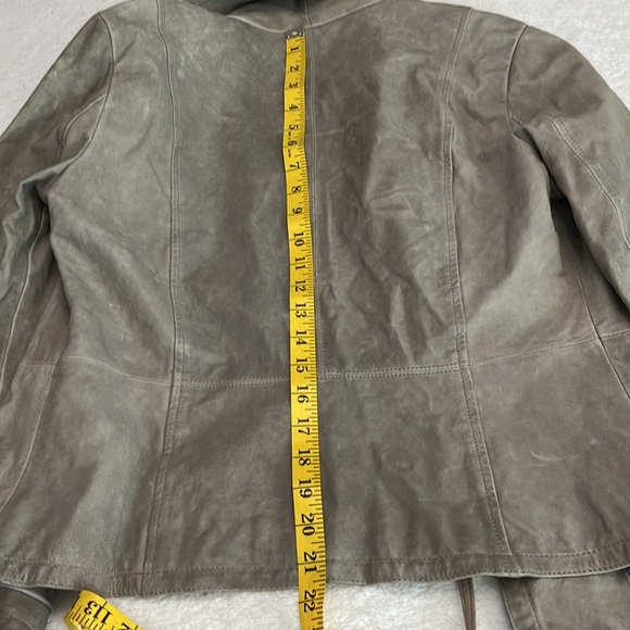 Banana Republic women’s leather jacket, size M, beige/gray - Picture 8 of 12